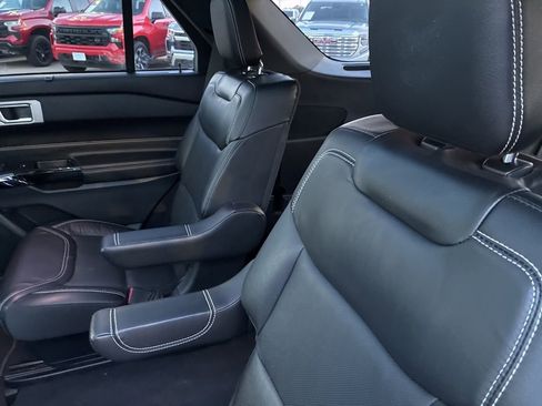 Used 2022 Ford Explorer ST w/ Equipment Group 401A AWD/4WD image 7