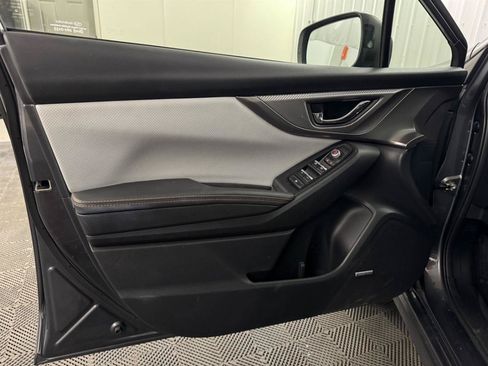 Used 2023 Subaru Crosstrek 2.5i Limited AWD/4WD image 23