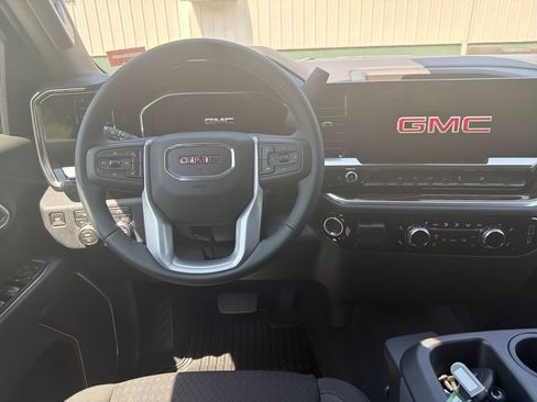 New 2026 GMC Sierra 1500 SLE AWD/4WD image 15