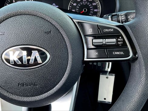 Used 2020 Kia Optima LX image 24