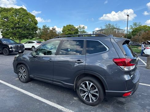 Used 2021 Subaru Forester Limited AWD/4WD image 3