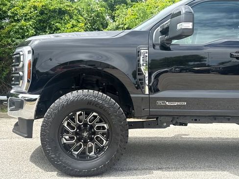 Used 2024 Ford F250 Lariat AWD/4WD image 5