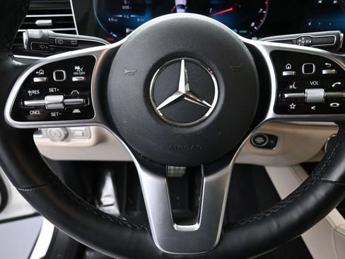 Used 2022 Mercedes-Benz GLS 450 4MATIC image 13