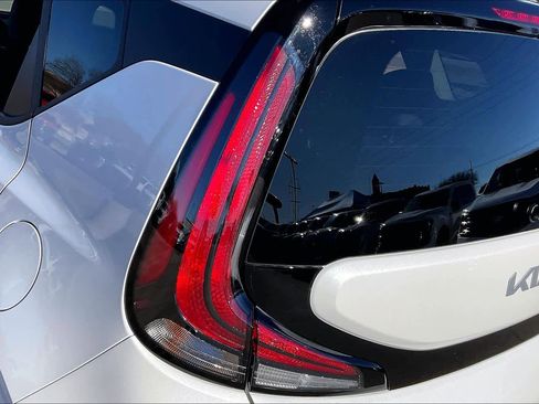 Used 2025 Kia Soul GT-Line image 27