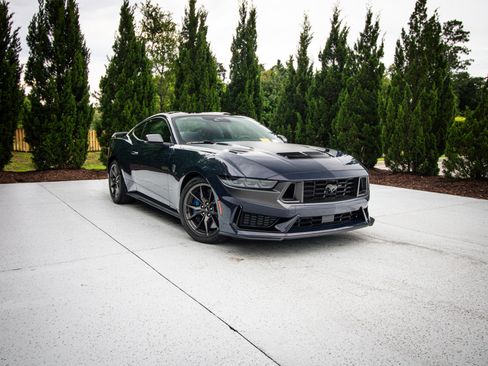 Used 2026 Ford Mustang Dark Horse RWD image 2