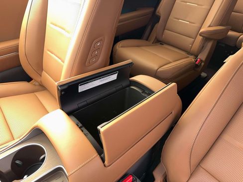 New 2026 Hyundai Palisade Calligraphy AWD/4WD image 18