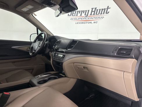 Used 2023 Honda Ridgeline RTL-E image 31