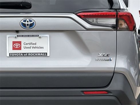 Certified 2021 Toyota RAV4 XLE image 6