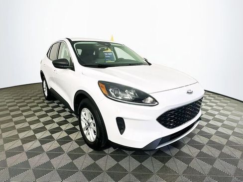 Certified 2022 Ford Escape SE w/ Convenience Package image 3