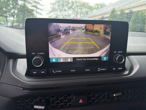 Certified 2023 Honda Accord EX image 13