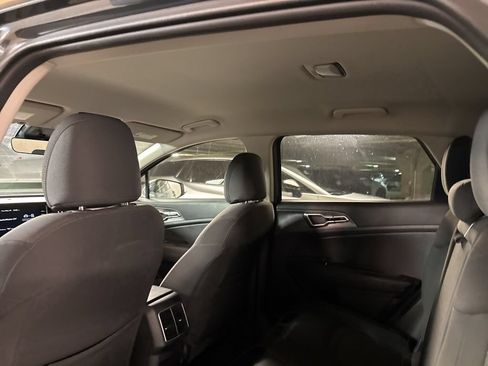 Used 2023 Kia Sportage LX AWD/4WD image 11