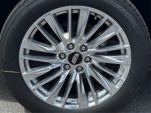 New 2026 Cadillac Escalade Luxury image 13