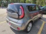 Used 2019 Kia Soul + image 6