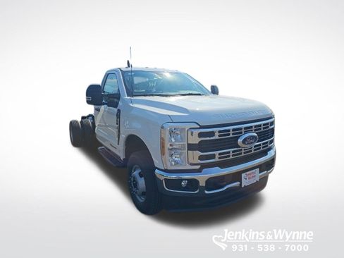 New 2026 Ford F350 XL w/ XL Chrome Package AWD/4WD image 4