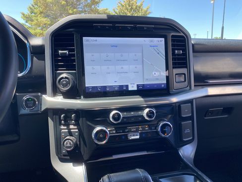 Used 2023 Ford F150 Lariat w/ Trailer Tow Package AWD/4WD image 9