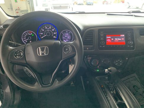 Used 2022 Honda HR-V LX image 15