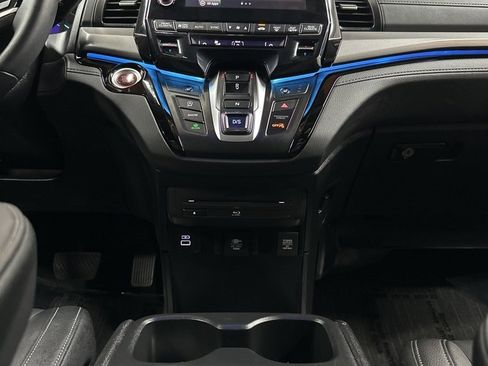 Used 2024 Honda Odyssey Touring image 23
