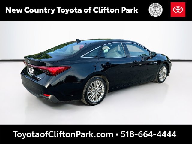 Used 2021 Toyota Avalon Limited w/ Advanced Safety Package FWD image 7
