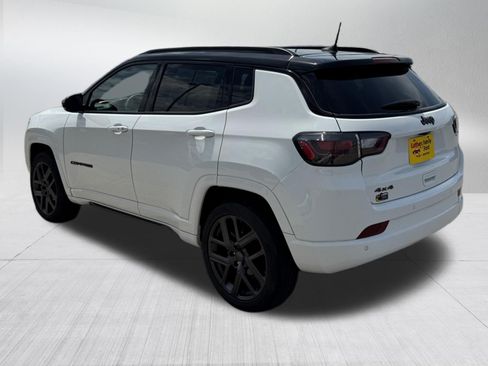Used 2024 Jeep Compass Limited w/ High Altitude Package AWD/4WD image 5