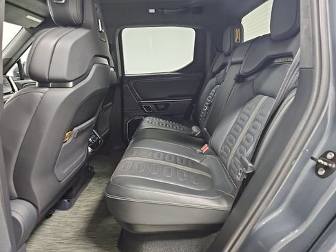 Used 2022 Rivian R1T Adventure AWD/4WD image 21