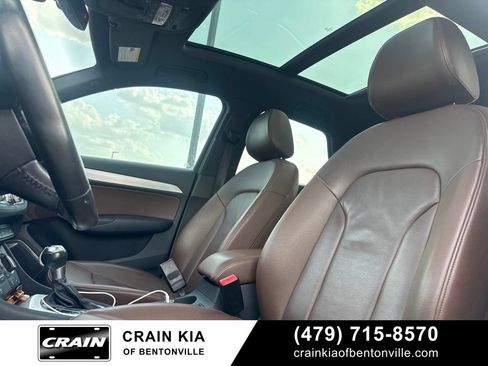 Used 2018 Audi Q3 2.0T Premium Plus w/ Premium Plus Package AWD/4WD image 4