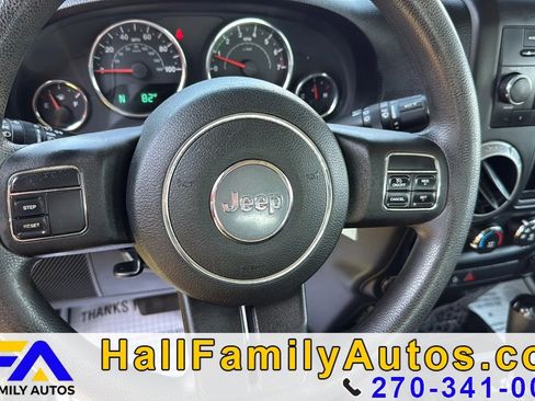 Used 2012 Jeep Wrangler Unlimited Sport AWD/4WD image 19