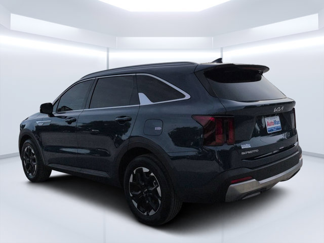 Used 2025 Kia Sorento S FWD image 5