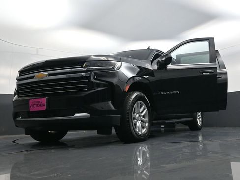 Used 2024 Chevrolet Suburban LT image 27