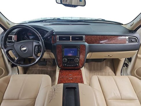 Used 2008 Chevrolet Tahoe LTZ w/ LTZ Preferred Equipment Group AWD/4WD image 11