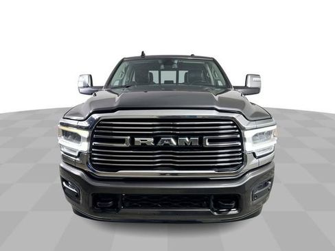 Used 2024 RAM 2500 Laramie AWD/4WD image 3