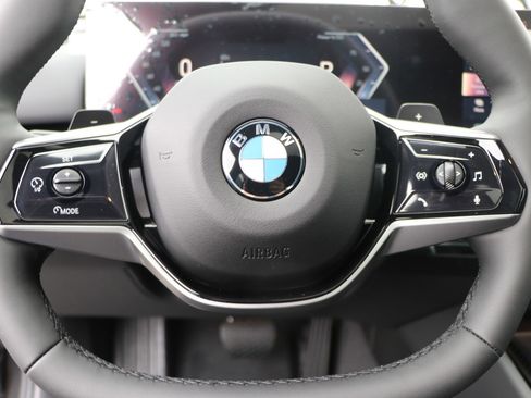 Certified 2025 BMW 530i 530i w/ Premium Package image 17