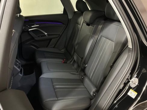 Certified 2025 Audi Q5 Premium w/ Convenience Package image 20