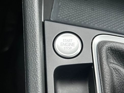 Used 2024 Volkswagen Jetta SE FWD image 26