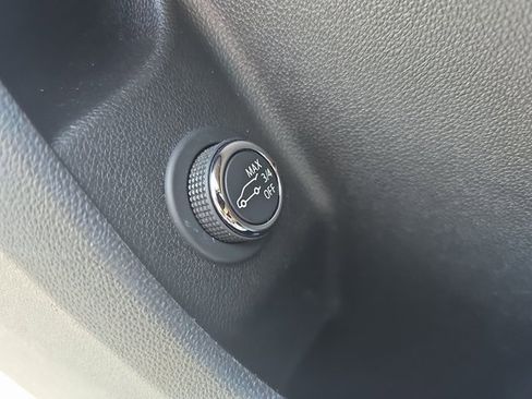 Used 2020 Cadillac XT4 Sport w/ Cold Weather Package image 27