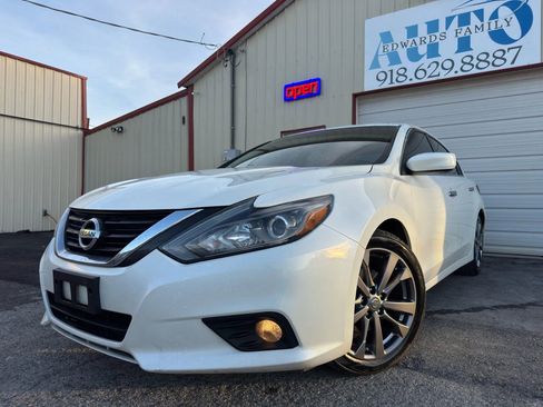 Used 2018 Nissan Altima 2.5 SR w/ SR Special Edition image 8