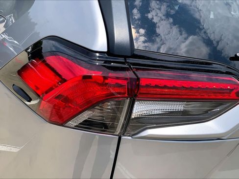 Used 2025 Toyota RAV4 LE FWD image 27