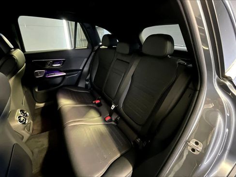 Used 2023 Mercedes-Benz GLC 300 4MATIC image 21
