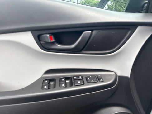 Used 2023 Hyundai Kona SEL w/ Cargo Package AWD/4WD image 13