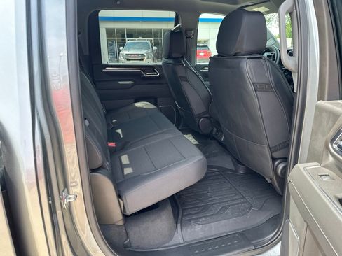 Used 2025 GMC Sierra 2500 SLE w/ SLE Value Package; AWD/4WD image 24