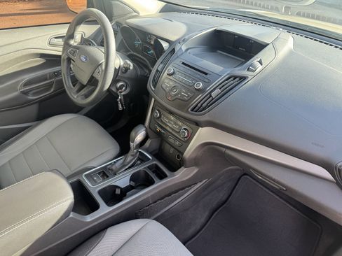 Used 2018 Ford Escape S image 19