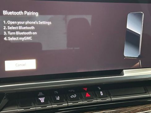 Used 2024 GMC Sierra 2500 SLE w/ SLE Convenience Package image 4