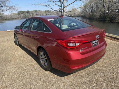 Used 2016 Hyundai Sonata SE image 6