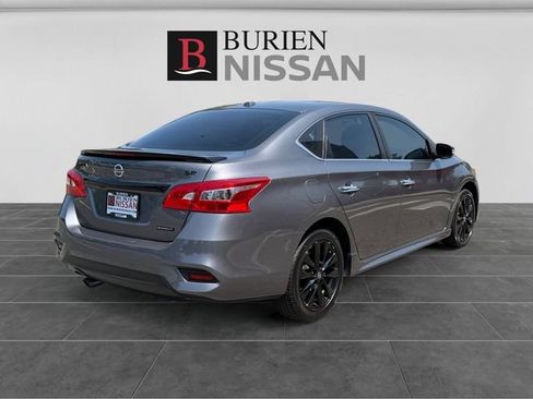 Used 2018 Nissan Sentra SR w/ SR Midnight Edition Package FWD image 5