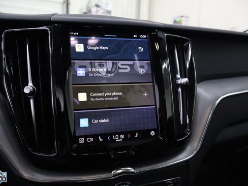 Used 2022 Volvo XC60 B5 Momentum image 21