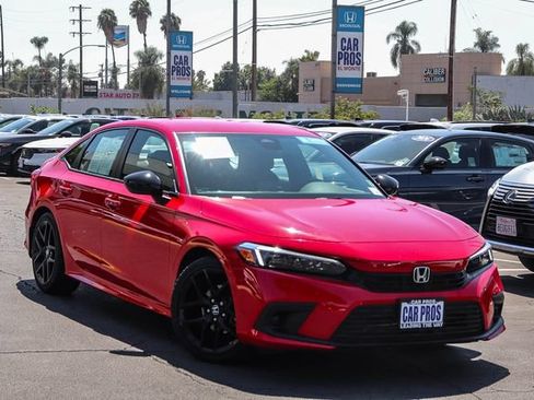 Used 2024 Honda Civic Sport image 2