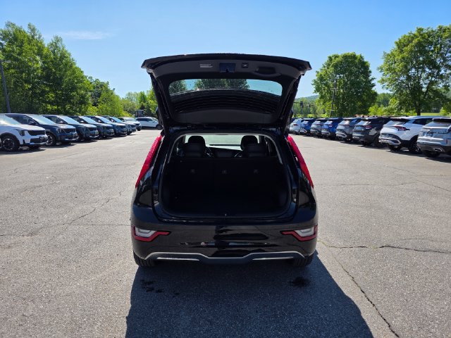New 2026 Kia Niro Wave w/ Wave Preserve Package FWD image 9