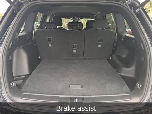 Used 2024 Jeep Grand Cherokee Laredo w/ Luxury Tech Group I image 13