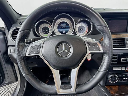 Used 2014 Mercedes-Benz C 250 Sport image 11