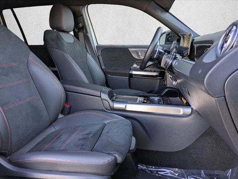 Certified 2025 Mercedes-Benz GLB 250 image 22
