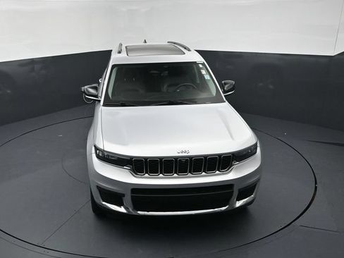 Used 2021 Jeep Grand Cherokee L Limited w/ Luxury Tech Group II AWD/4WD image 13